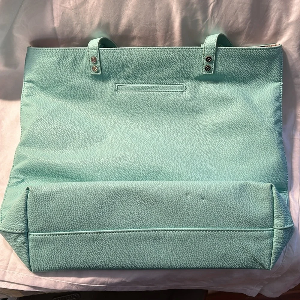 Thirty One Around Town Tote Pebble - Picture 3 of 3